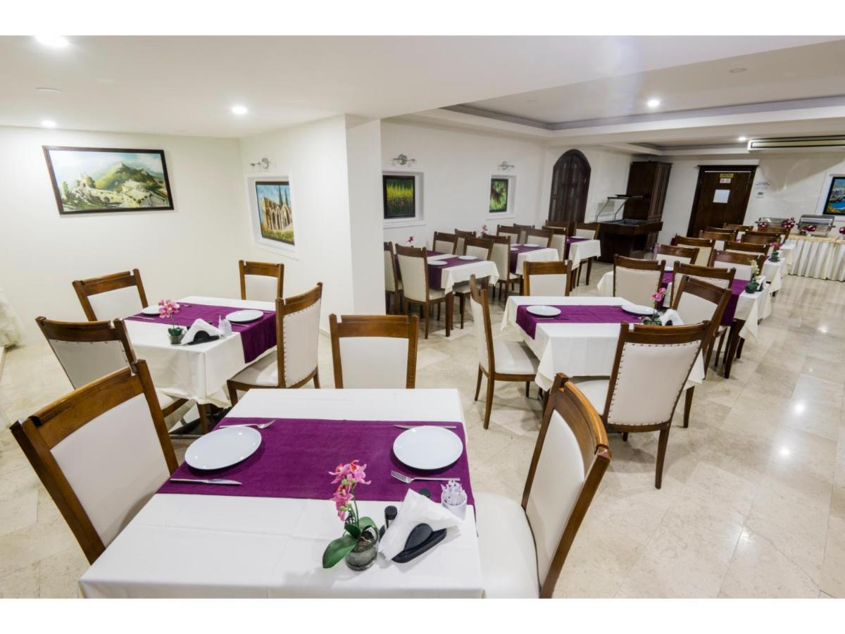 Sammy'S Hotel Кирения Экстерьер фото